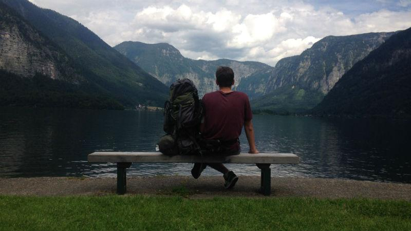 Что подарить путешественнику: практические и полезные идеи