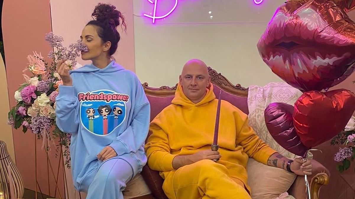 Потап показав, як святкує день народження: домашня вечірка на карантині Потап показав, як святкує день народження: домашня вечірка на карантині