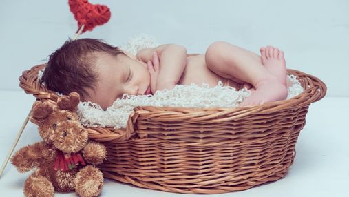 13 небанальних ідей для фотосесії з малюком вдома
