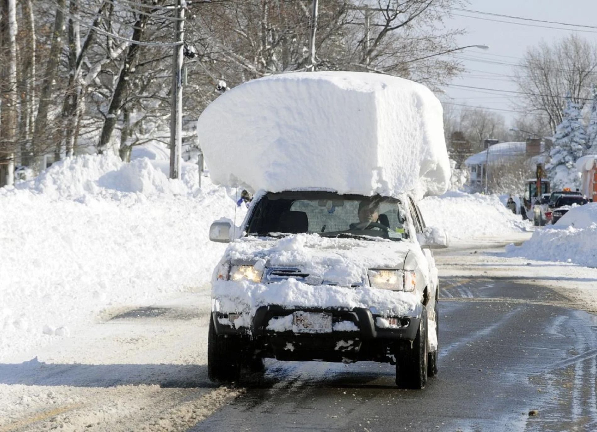 6 типових помилок, яких припускаються автомобілісти під час водіння взимку
