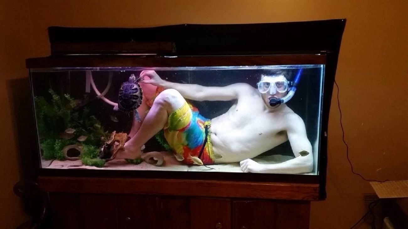 У кожному чоловікові живе дитина: кумедні фото, які це підтверджують У кожному чоловікові живе дитина: кумедні фото, які це підтверджують