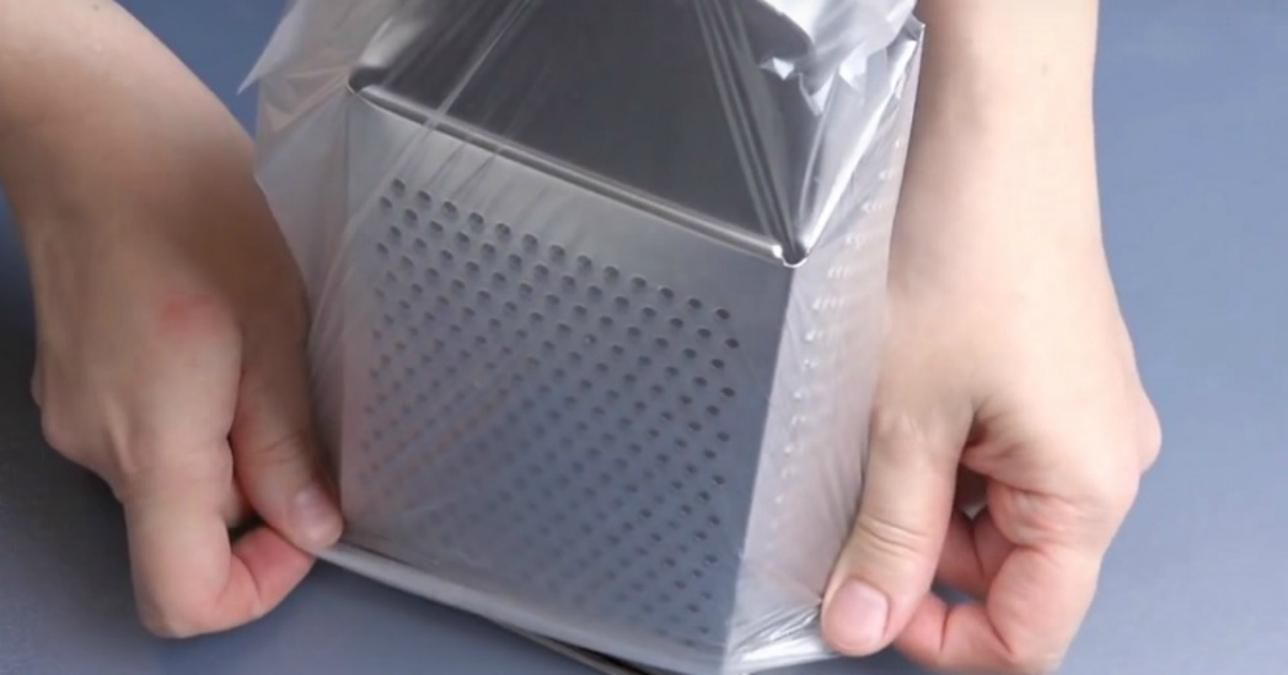 Лайфхак с теркой и целлофаном Лайфхак с теркой и целлофаном