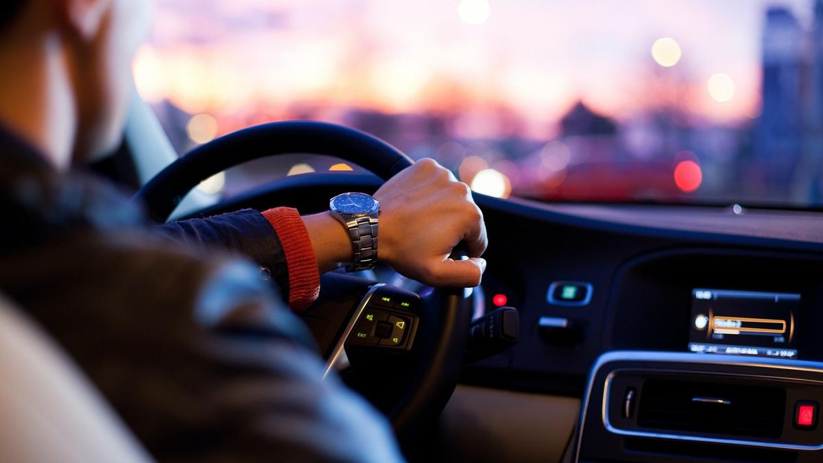 Как не уснуть за рулем: 8 советов водителям
