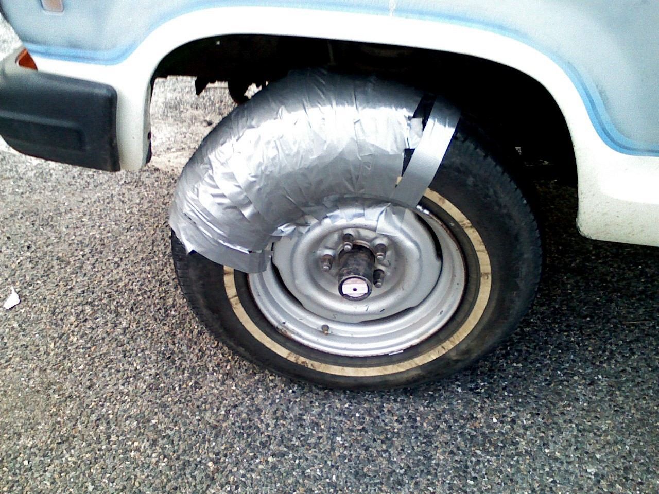 Безглузде використання скотча Безглузде використання скотча