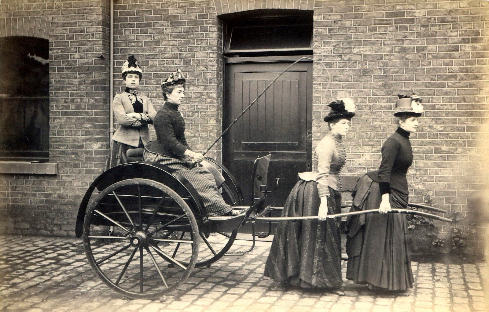 Унікальні фото, які викликають неоднозначне враження Унікальні фото, які викликають неоднозначне враження