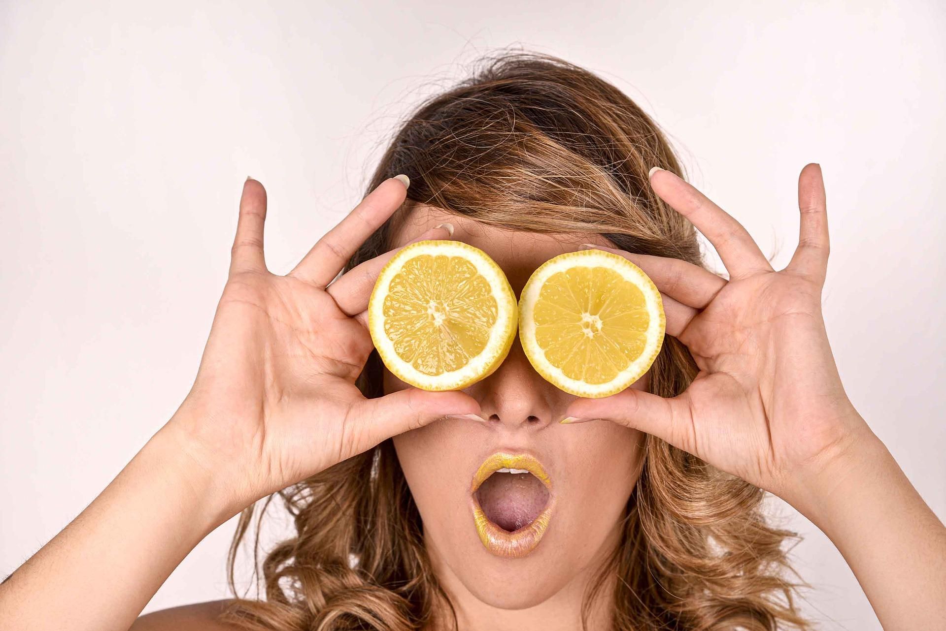 Действенные лайфхаки с лимонами, которые оценят даже скептики
