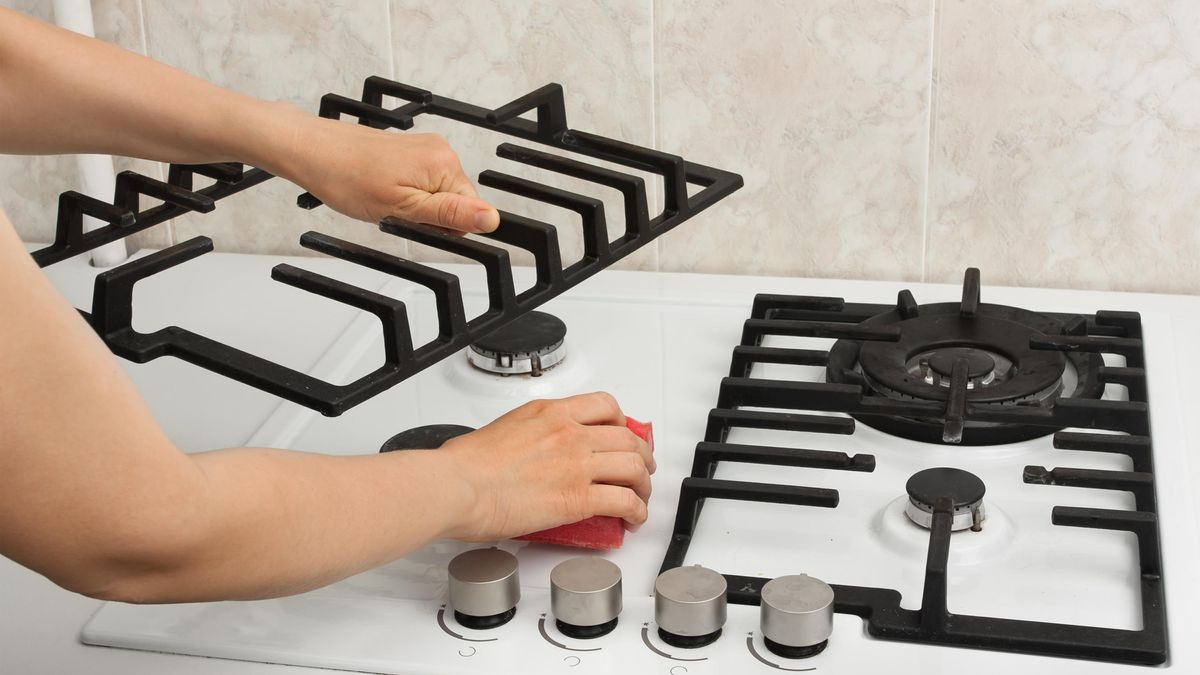 Як очистити від жиру й нагару  різні типи решіток: миємо газову плиту разом
