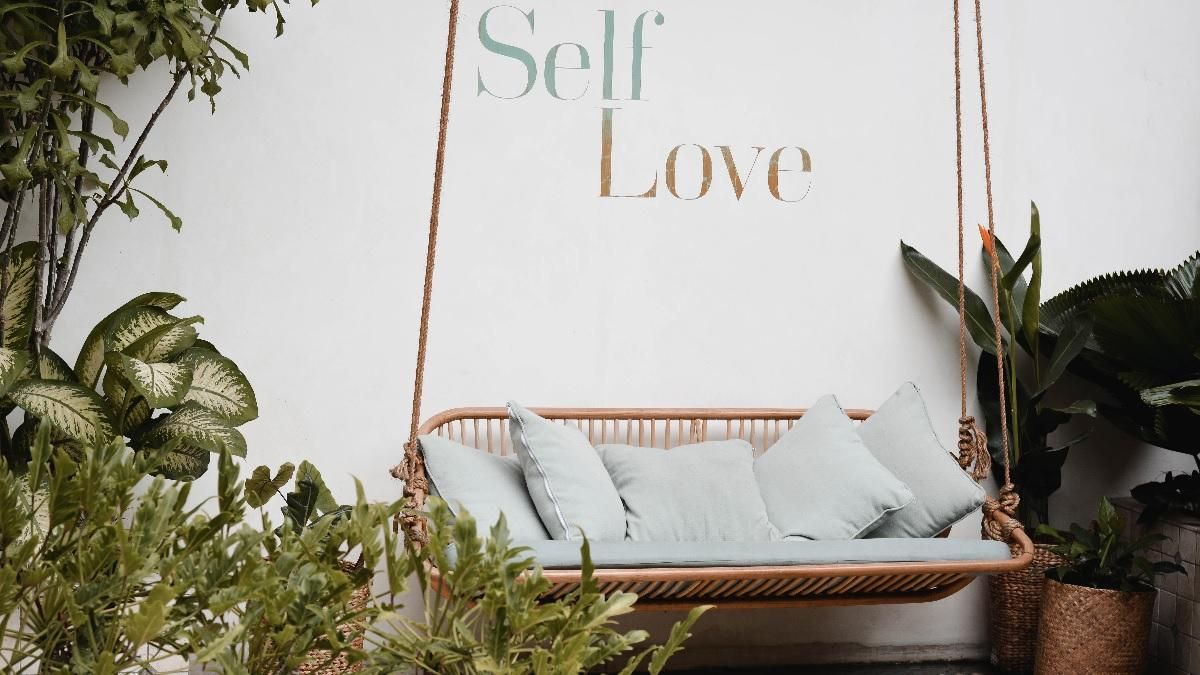 Весело и стильно: 15 примеров, как качели добавляют уюта двору Весело и стильно: 15 примеров, как качели добавляют уюта двору