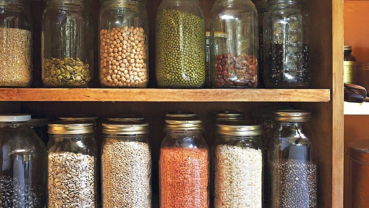 Як позбутися молі: дієві способи Як позбутися молі: дієві способи