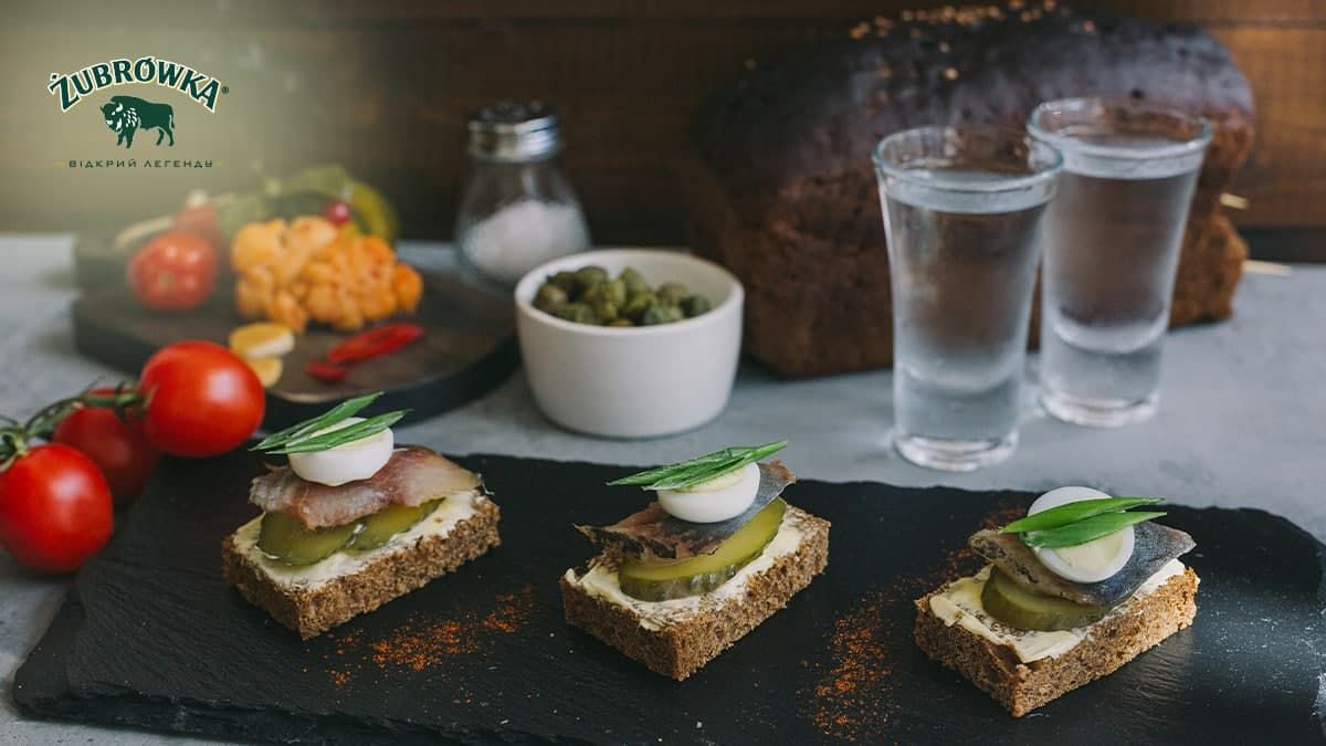 От алхимиков до нашего времени: история водки и особенности ее изготовления От алхимиков до нашего времени: история водки и особенности ее изготовления