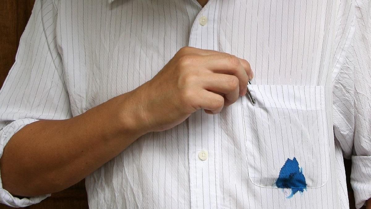 Плями від чорнила тепер не проблема: як відіпрати кулькову та гелеву ручку - Ідеї Плями від чорнила тепер не проблема: як відіпрати кулькову та гелеву ручку - Ідеї