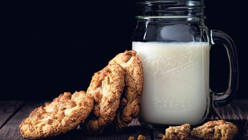 Правда vs міф: дієтолог пояснив, які популярні думки про молоко хибні, а які – ні
