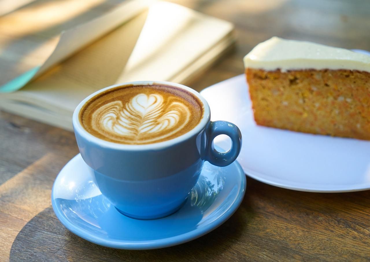 Как часто можно пить кофе: диетолог ответила на популярный вопрос