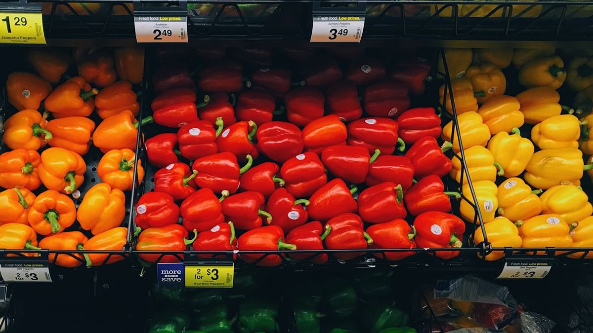 Чому не варто купувати миті овочі: переконливе пояснення дієтологині