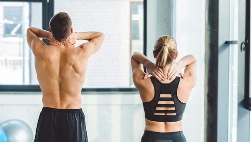 4 упражнения для снятия тяжести в шее и плечах, которые заменят поход к массажисту