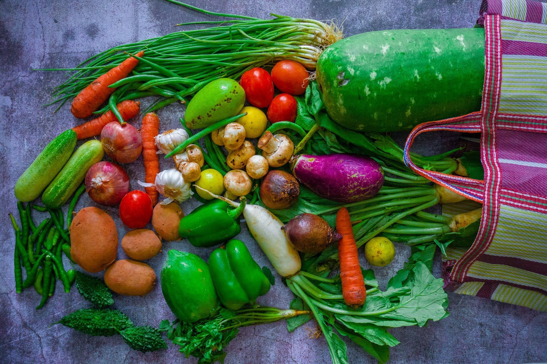Доступні сезонні овочі і фрукти, які обов'язково потрібно включити у свій раціон взимку - Ідеї