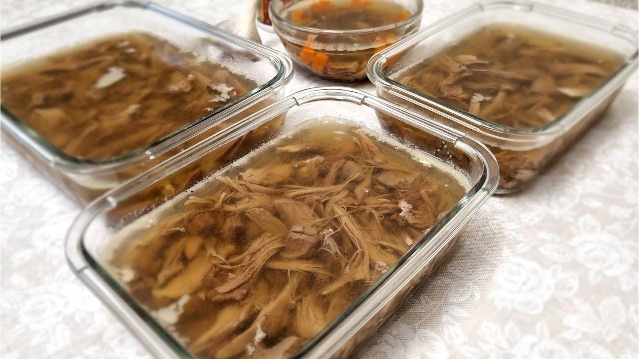 Что делать, если холодец не застыл за ночь: лайфхак, который спасет блюдо Что делать, если холодец не застыл за ночь: лайфхак, который спасет блюдо