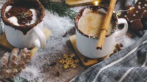 Приготовьте на праздники: рецепт классического и белого горячего шоколада