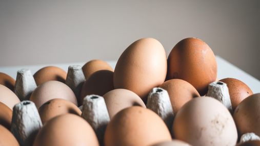 Как проверить, действительно ли яйца из супермаркета свежие: действенные методы