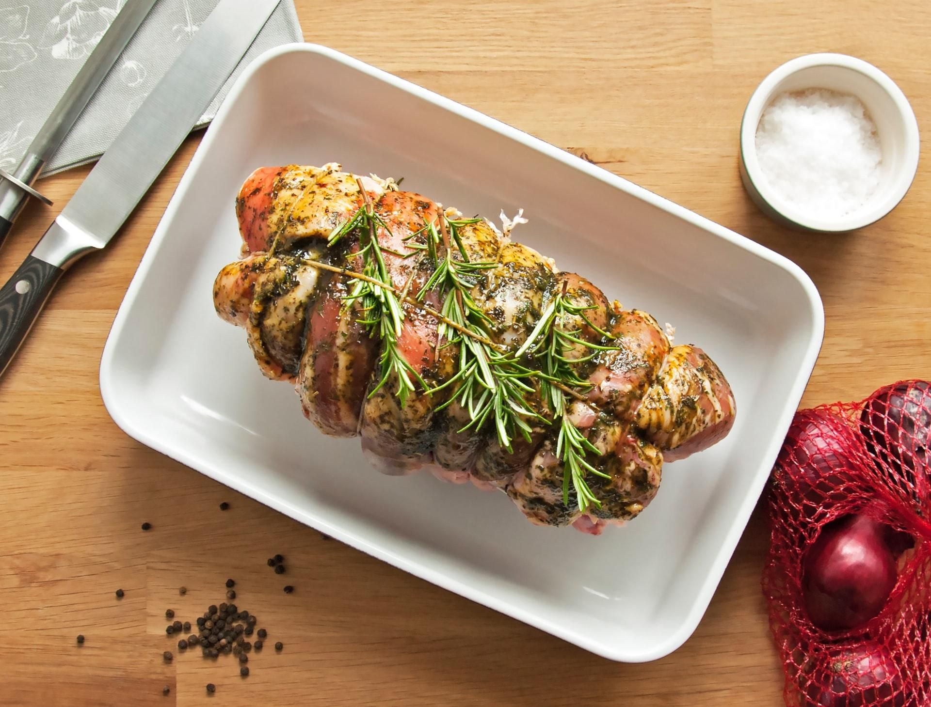 Як приготувати ростбіф: рецепт м'ясної страви для святкового столу Як приготувати ростбіф: рецепт м'ясної страви для святкового столу