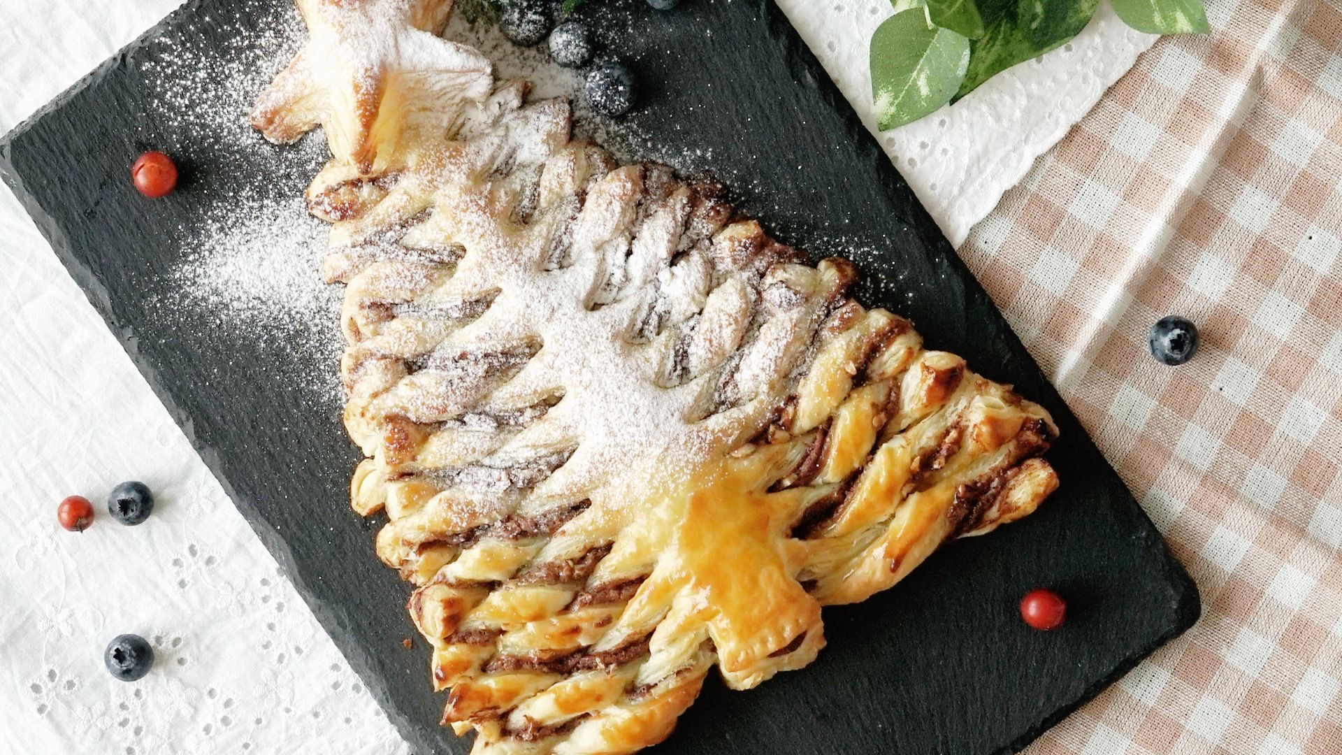 Елка с нутелой: потрясающий десерт из 5 ингредиентов - Идеи Елка с нутелой: потрясающий десерт из 5 ингредиентов - Идеи