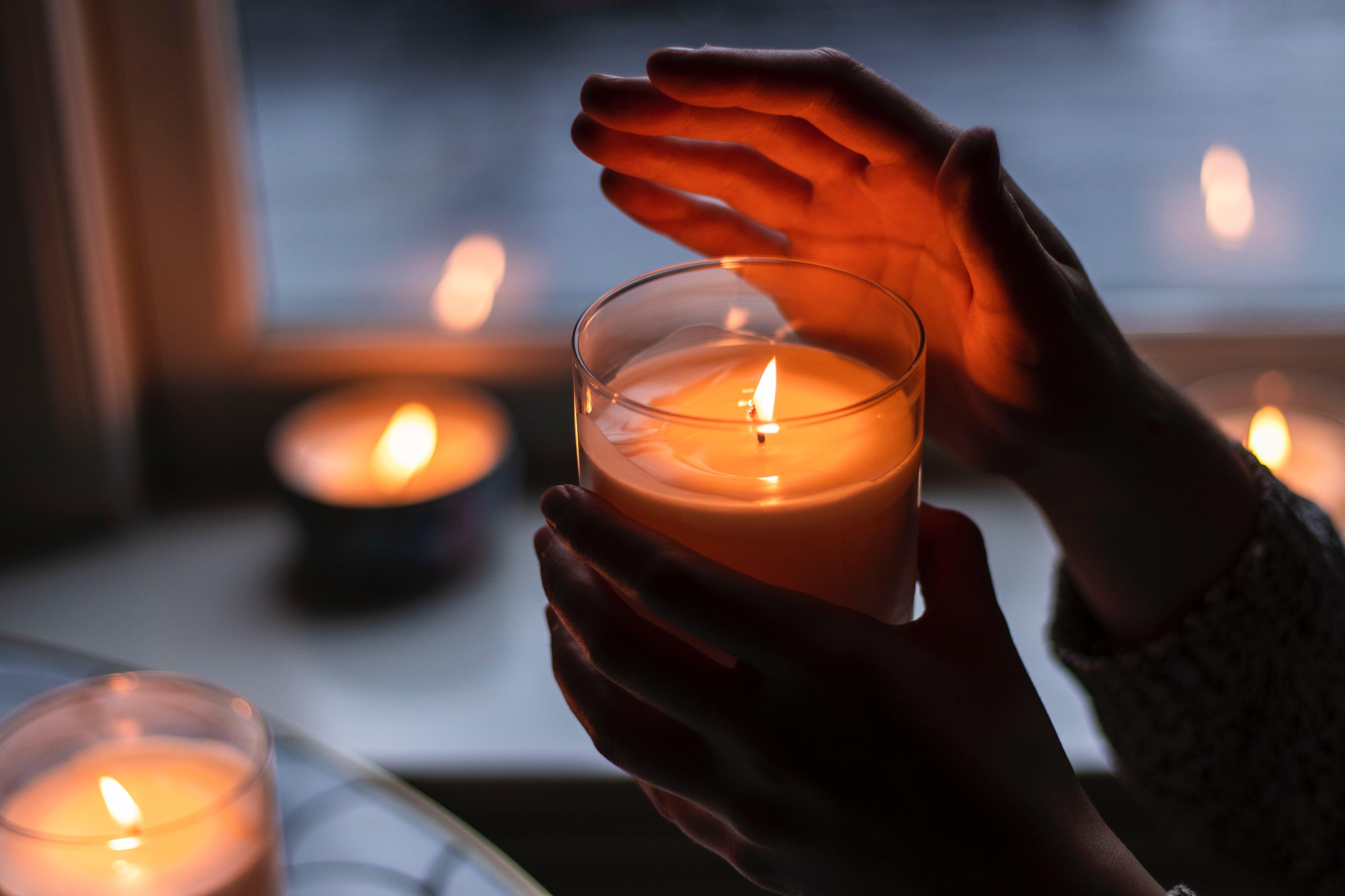 Для романтичної вечері та на день народження: як зробити свічки власноруч вдома - Ідеї