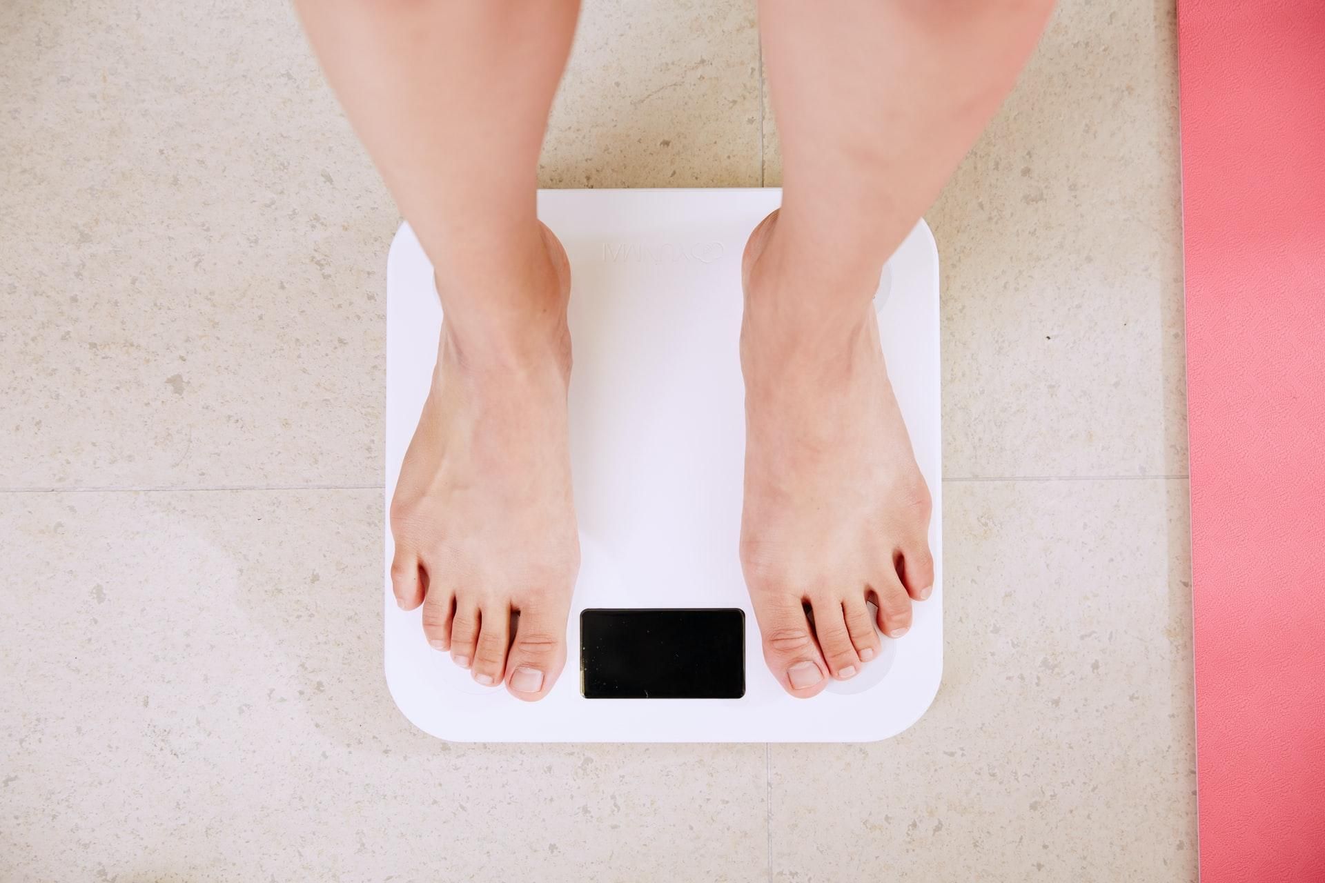 Як правильно зважуватися, аби дізнатися реальну вагу