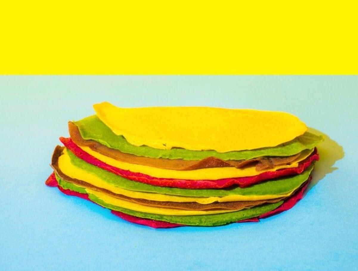 Цветные блины, которые точно понравятся детям: готовим завтрак без химии и сахара - Идеи