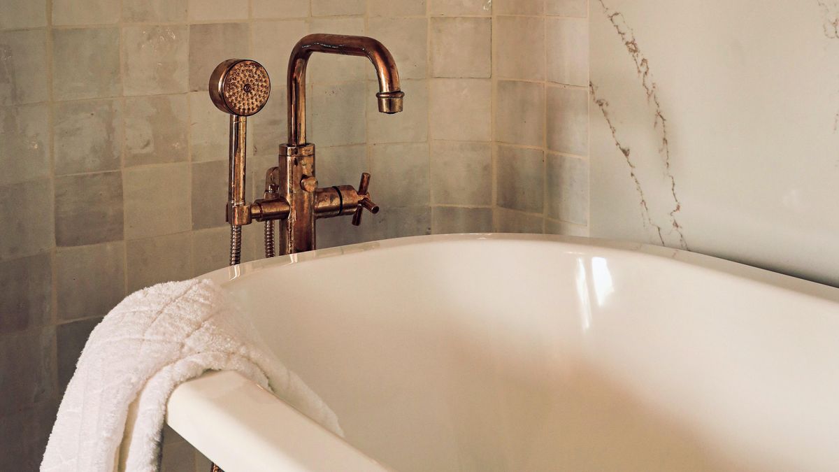 Як легко відмити ванну від іржі та розводів: екозасоби, що є в кожному домі - Ідеї