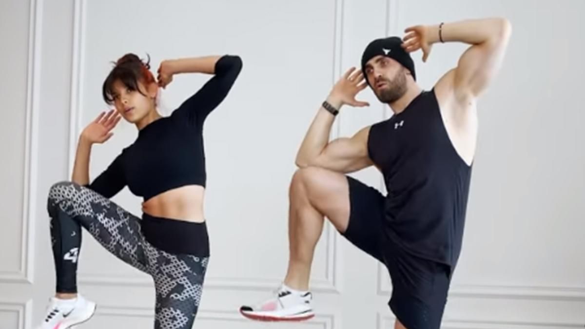 Після цього тренування ваш прес горітиме: виконуйте жироспалюючі вправи від зіркового тренера - Ідеї Після цього тренування ваш прес горітиме: виконуйте жироспалюючі вправи від зіркового тренера - Ідеї