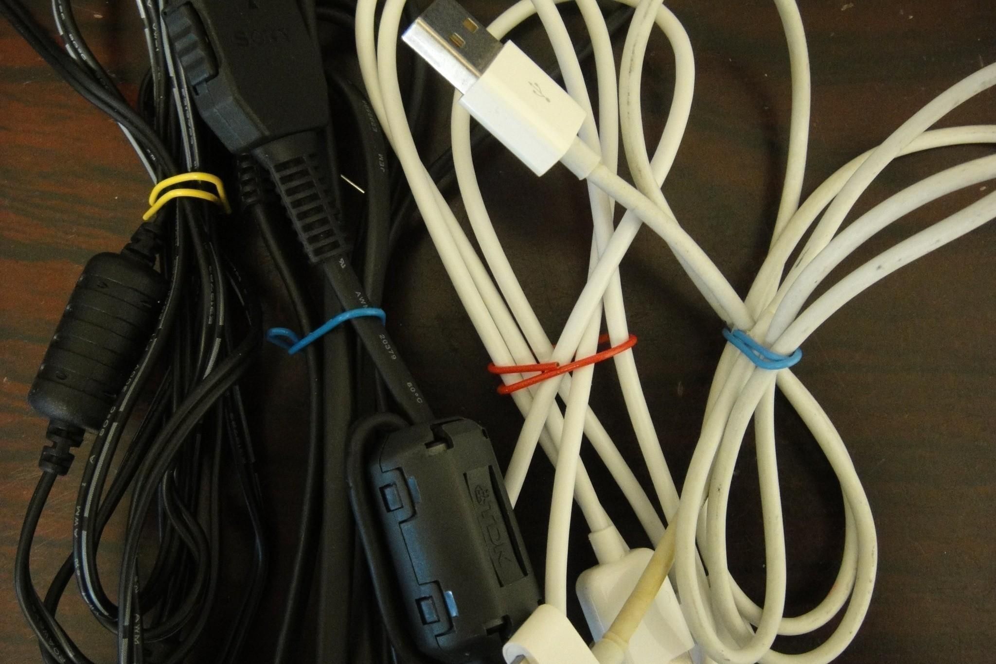 Ідеї, як зручно зберігати кабелі, щоб вони не сплутувалися - Ідеї