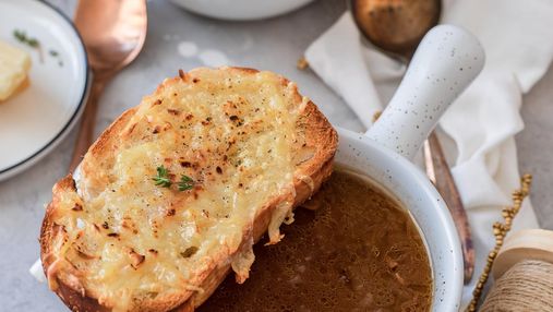 Як приготувати найсмачніший цибулевий суп: рецепт із Франції