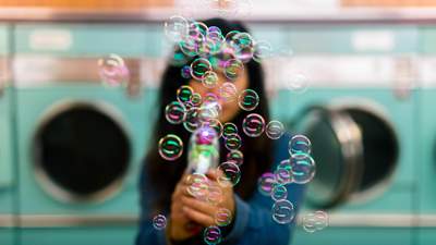 Як зробити мильні бульбашки в домашніх умовах: покрокова інструкція